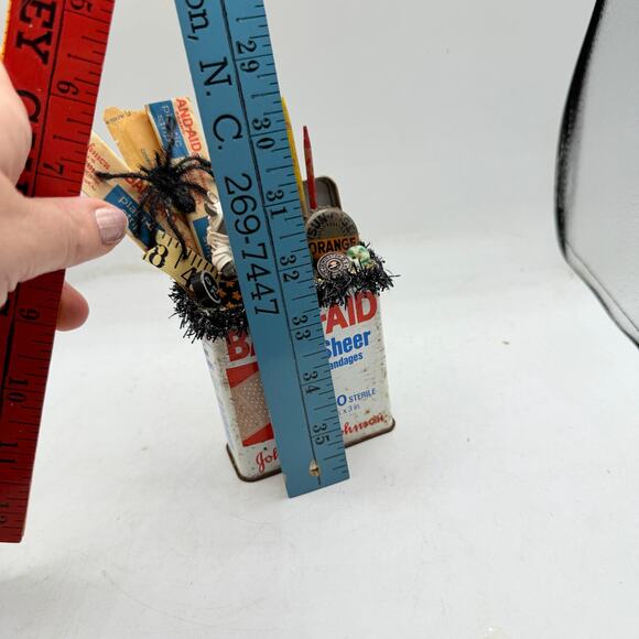 Halloween Decor Assemblage - Mummy in Bandage Tin - Picture 10 of 11